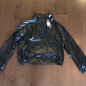 NWT Under Armour light weight pullover